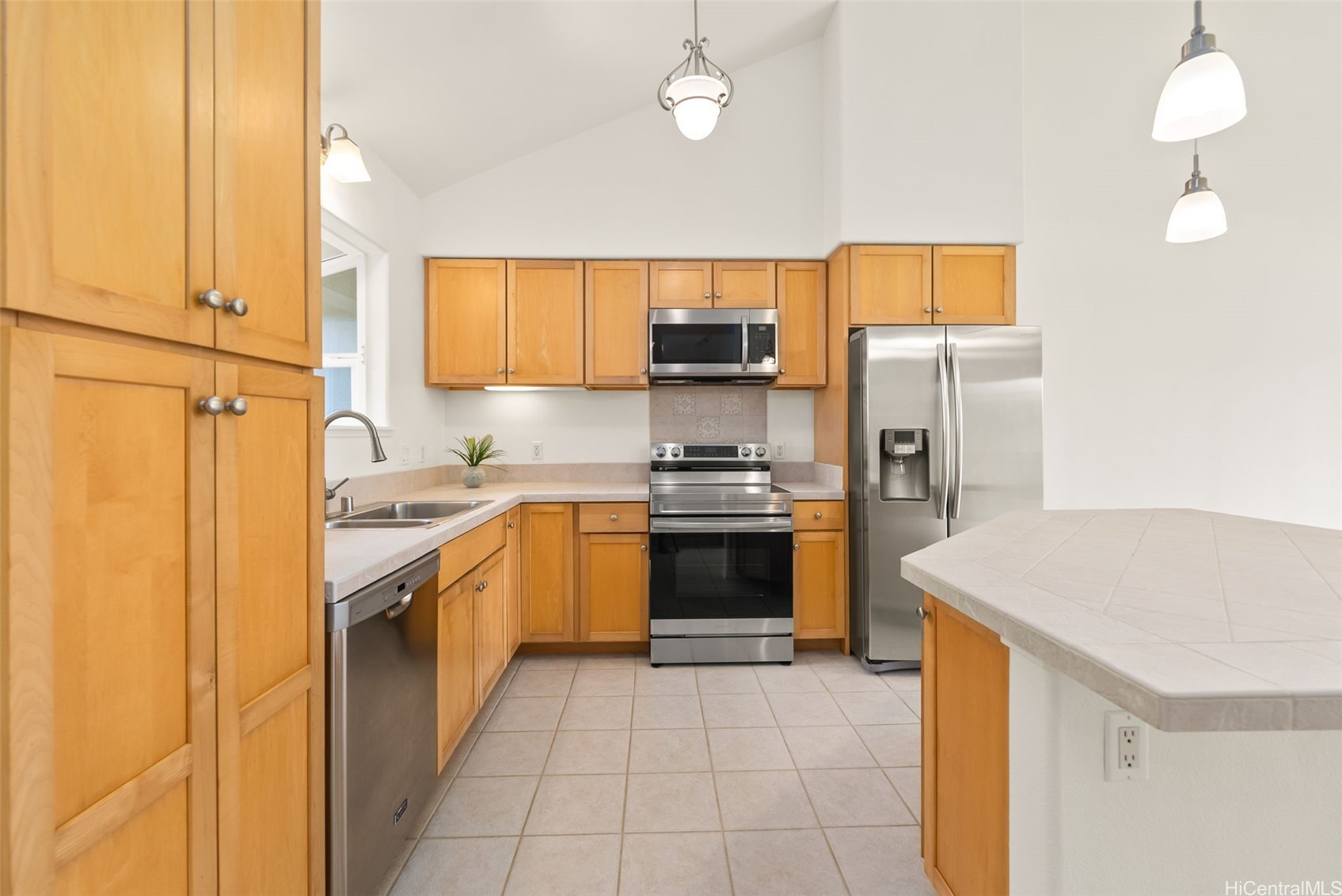 2110 Kaneka Street 71