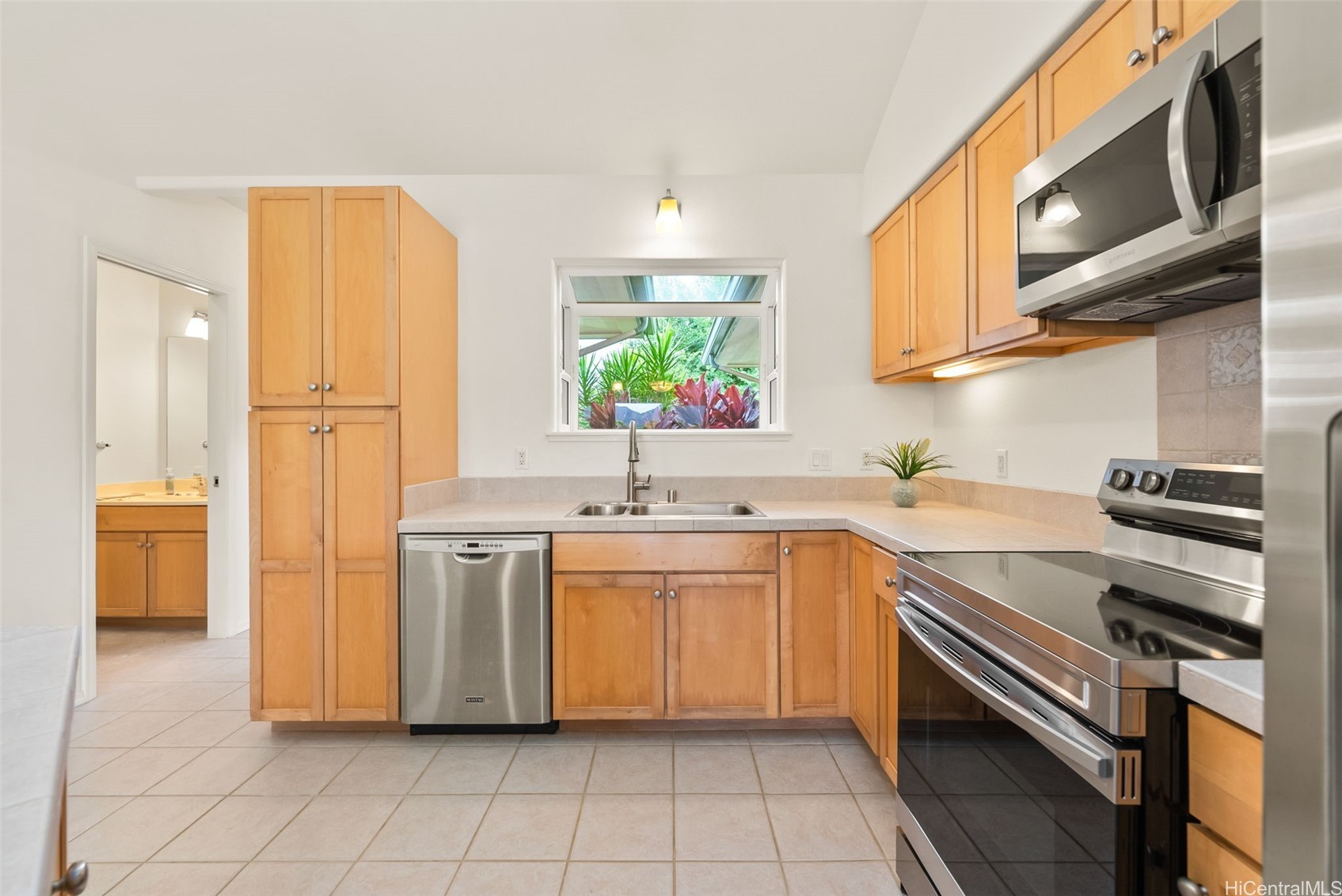 2110 Kaneka Street 71