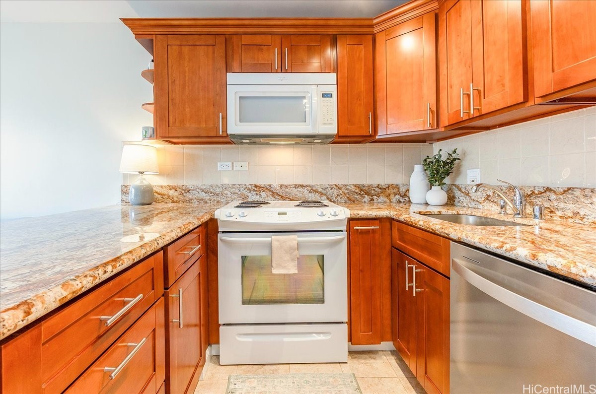 2140 Kuhio Avenue 1712