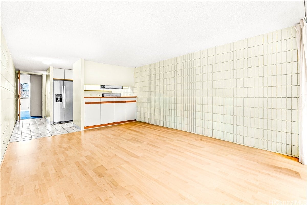 855 Makahiki Way 202