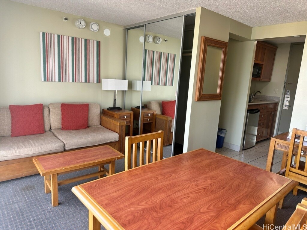 2427 Kuhio Avenue 1305