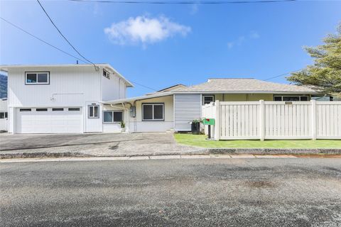 Photo of 3305 E Manoa Road, Honolulu, HI 96822 (MLS # 202606675)