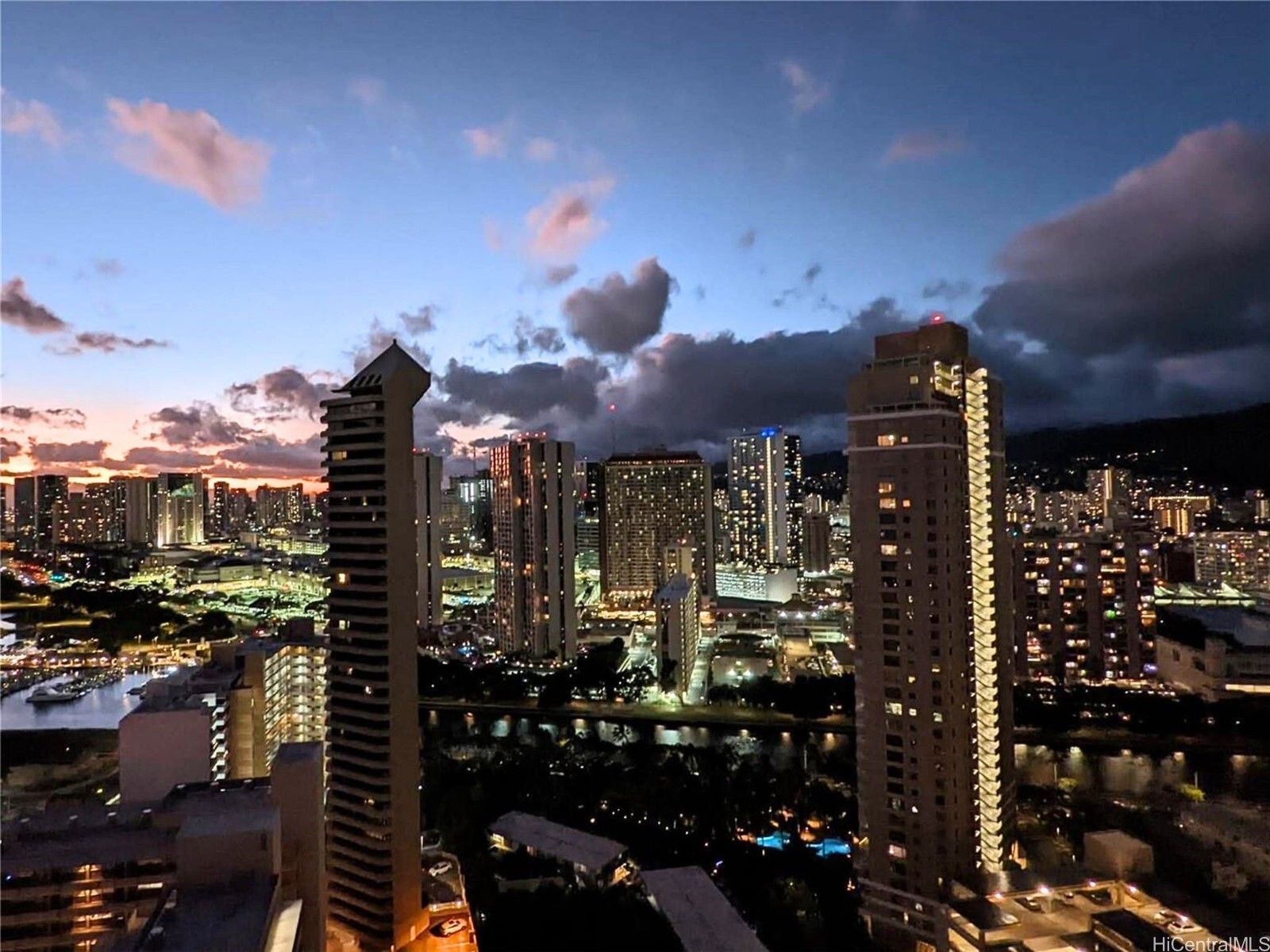 1778 Ala Moana Boulevard 3306