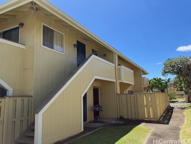 Ihona Townhouse