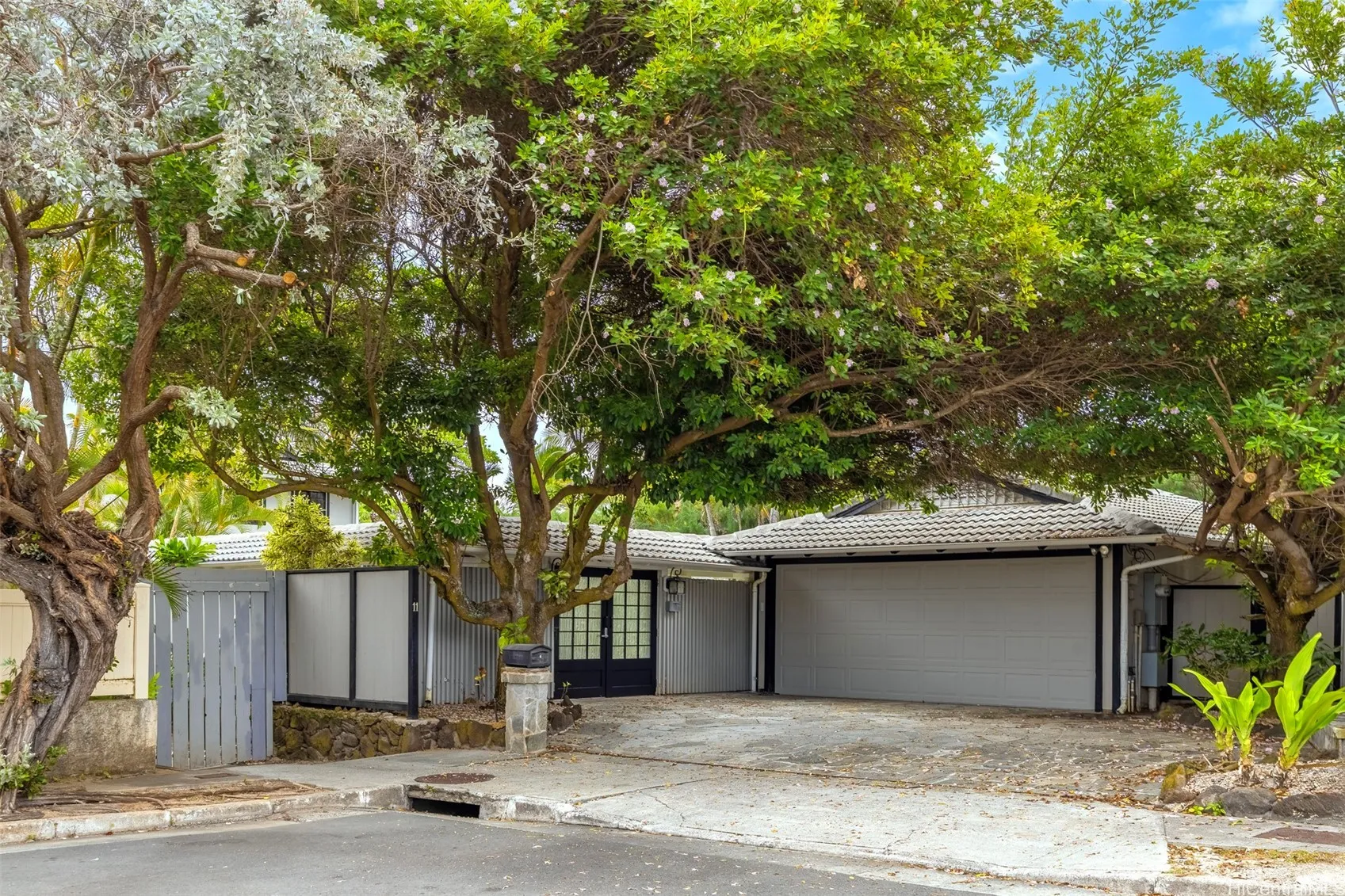 Kailua, Hawaii 96734, United States, 4 Bedrooms Bedrooms, ,3 BathroomsBathrooms,Residential,Active,211018