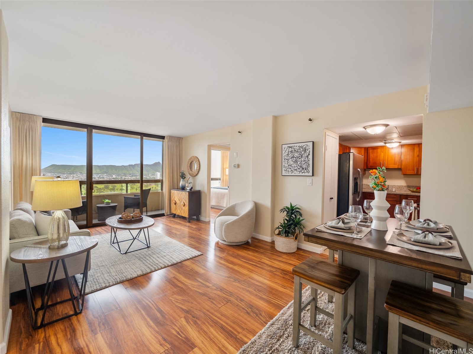 2499 Kapiolani Boulevard 2703