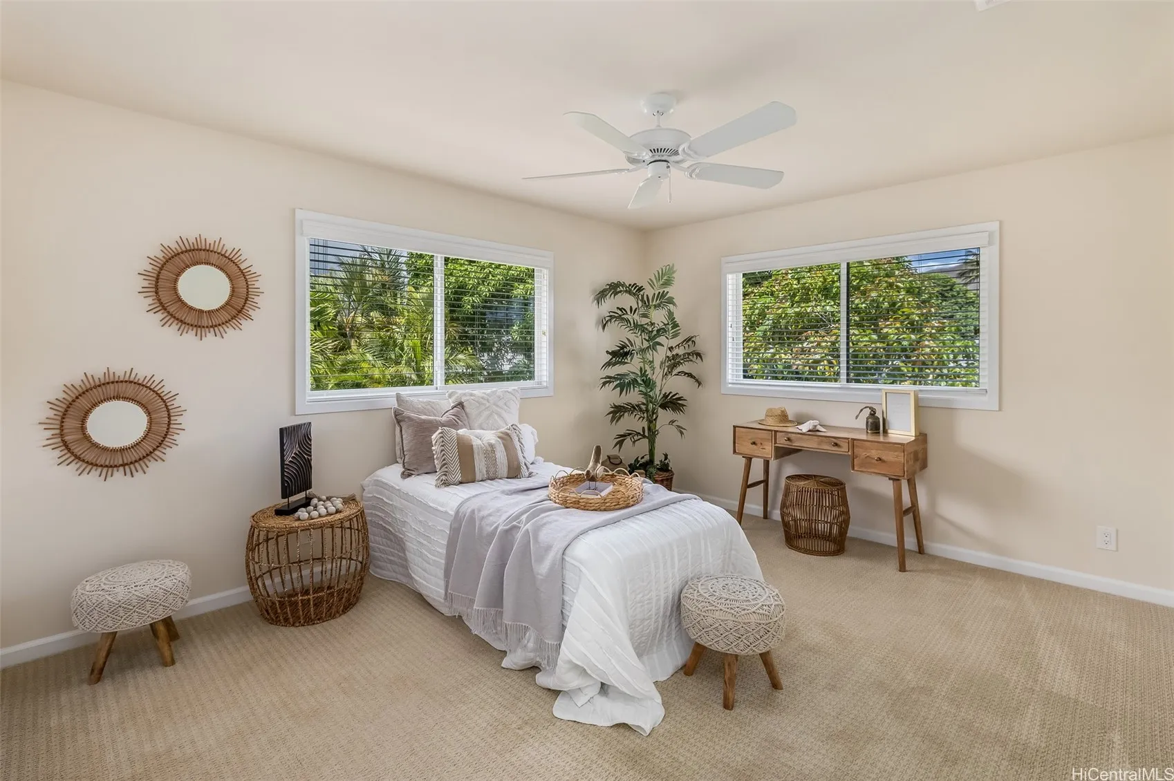 Kailua, Hawaii 96734, United States, 4 Bedrooms Bedrooms, ,3 BathroomsBathrooms,Residential,Active,185599