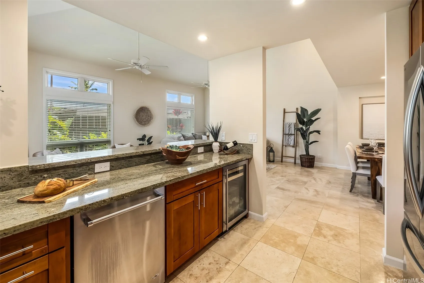 Kailua, Hawaii 96734, United States, 4 Bedrooms Bedrooms, ,3 BathroomsBathrooms,Residential,Active,185599