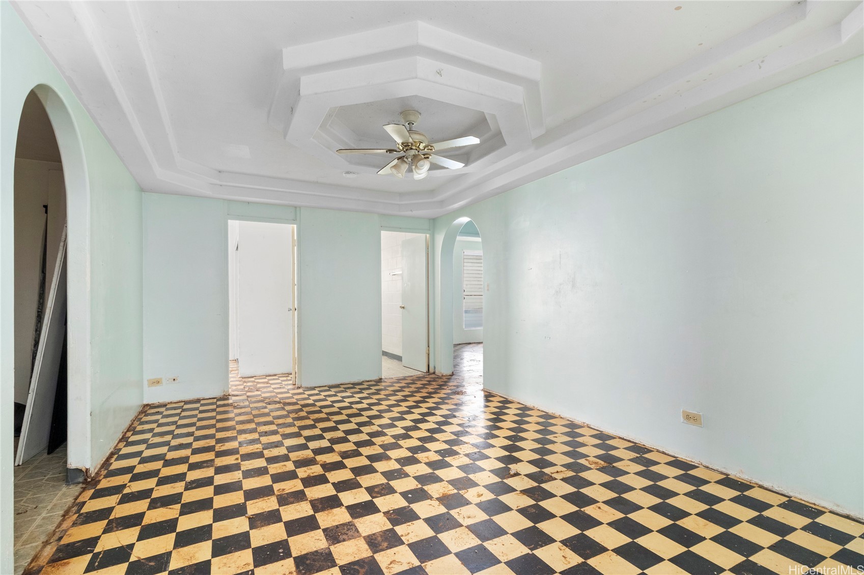 94-245 Leowahine Street 1022