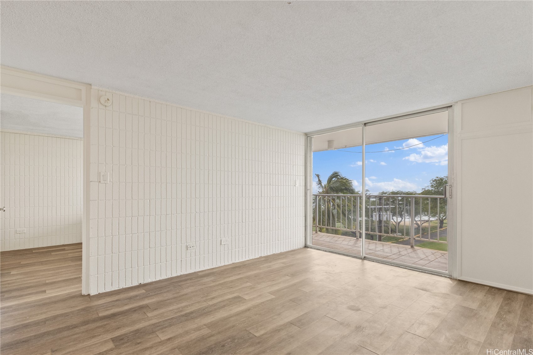 85-003 Pokai Bay Street 503