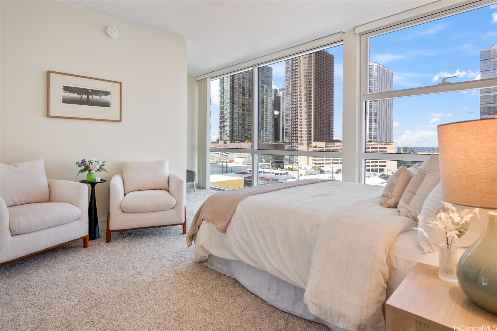 909 Kapiolani Boulevard 903
