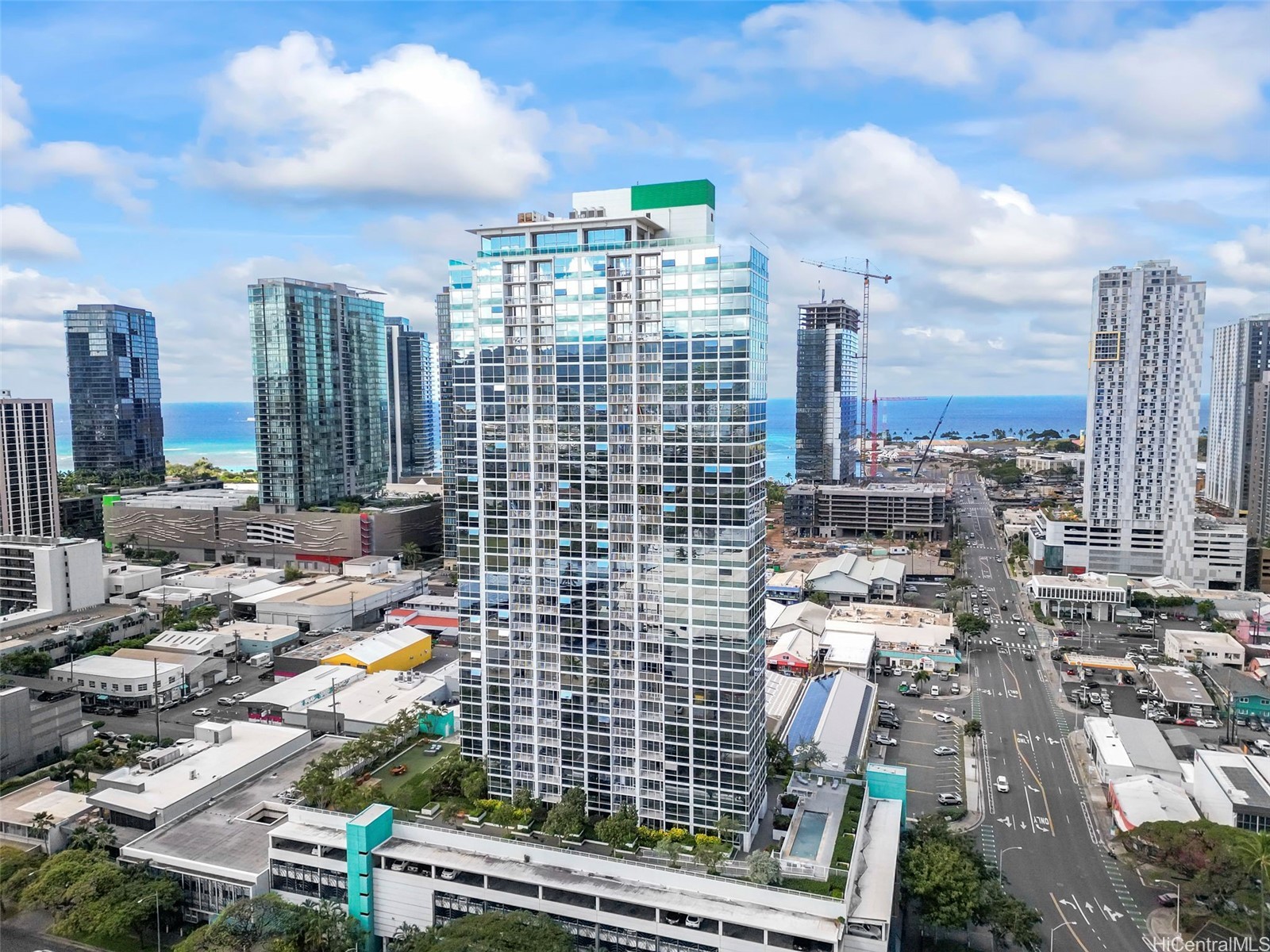 909 Kapiolani Condominium