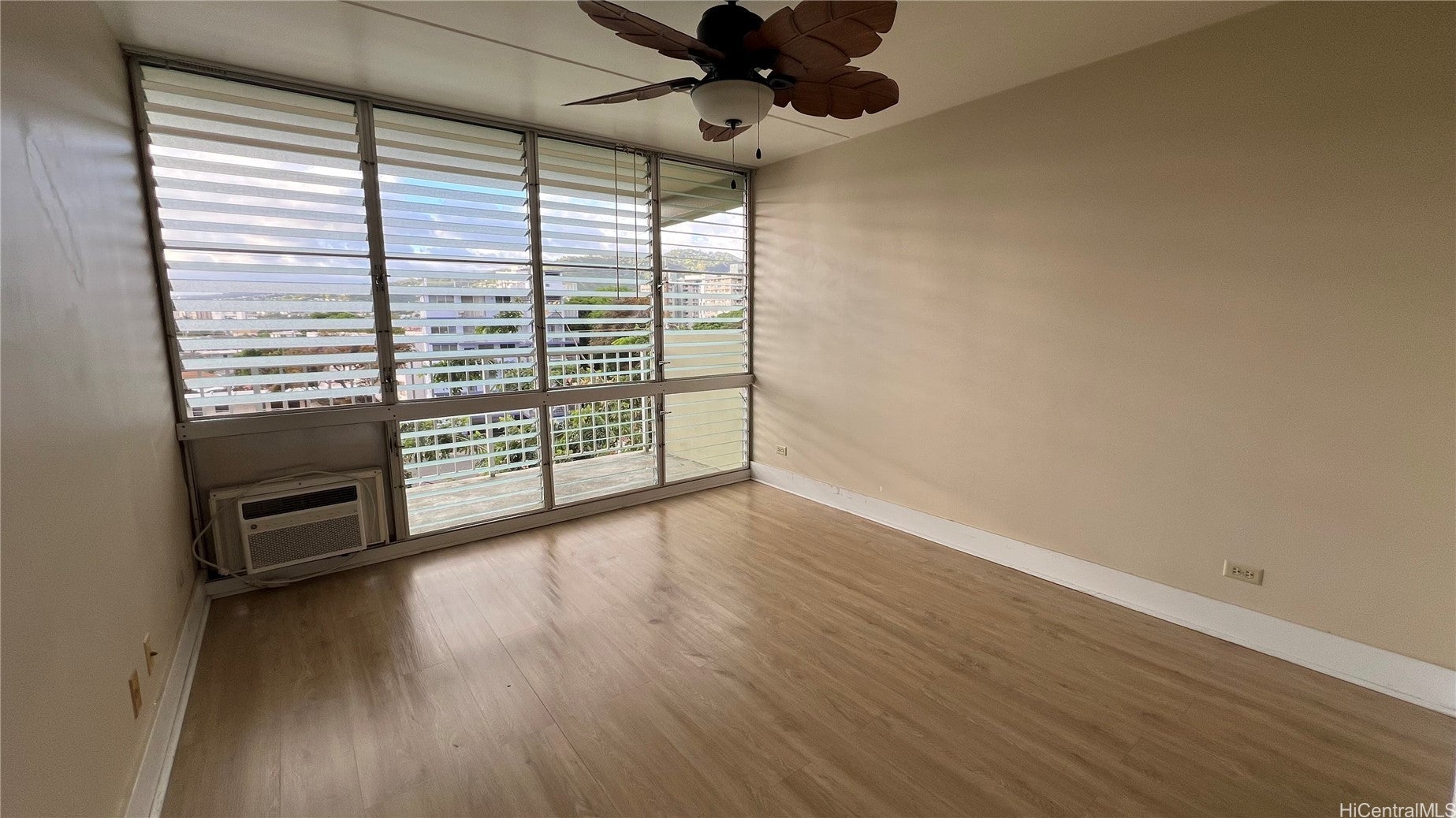 2522 Date Street 502