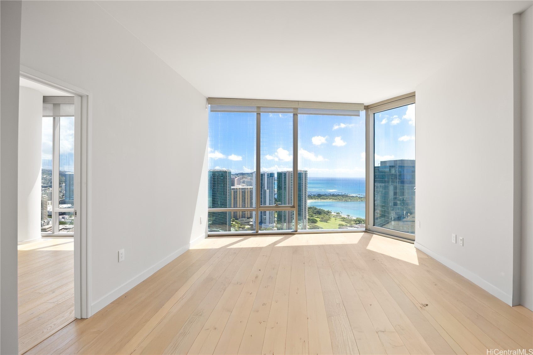1001 Queen Street PH3912