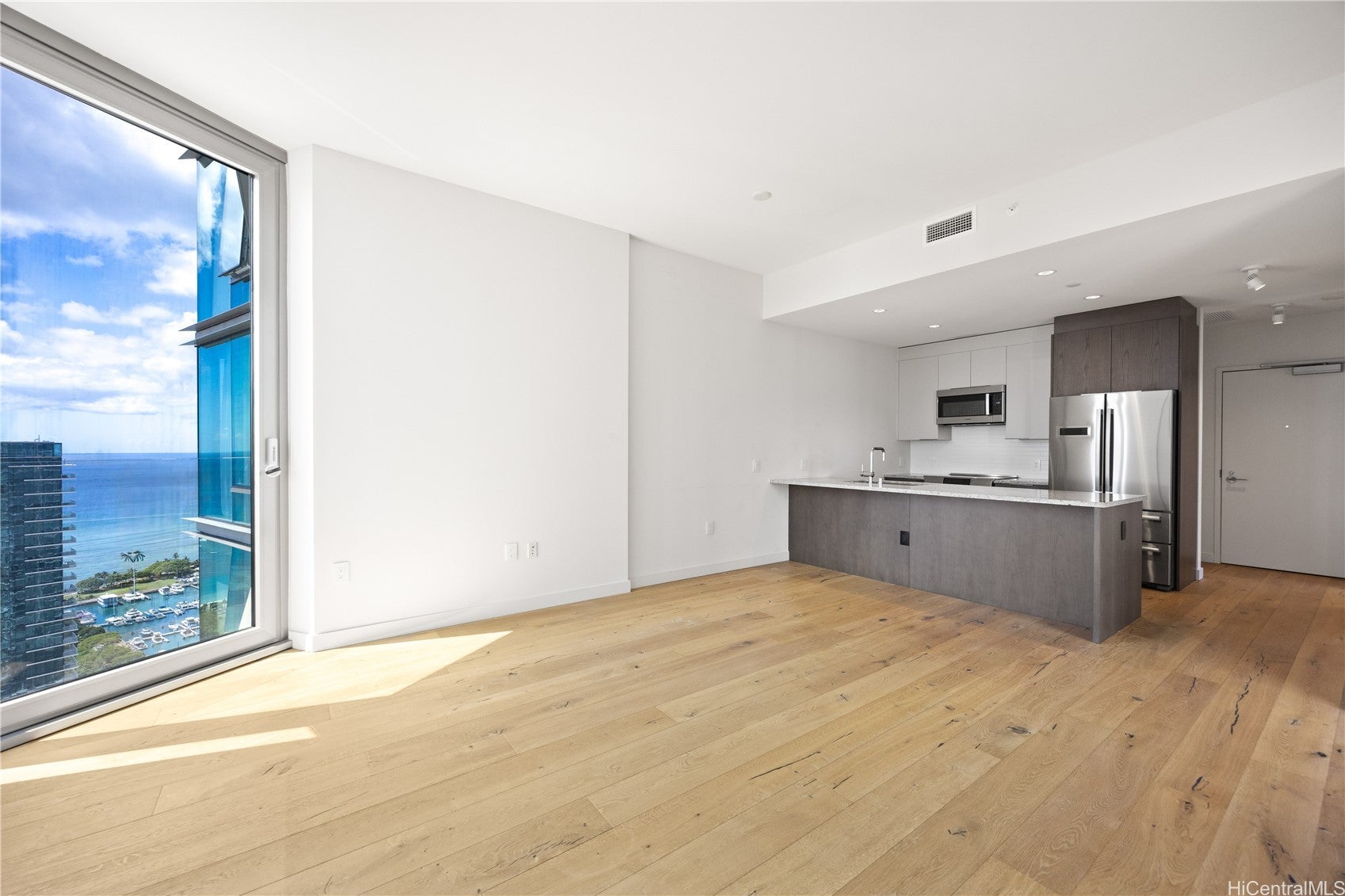 1001 Queen Street PH3912
