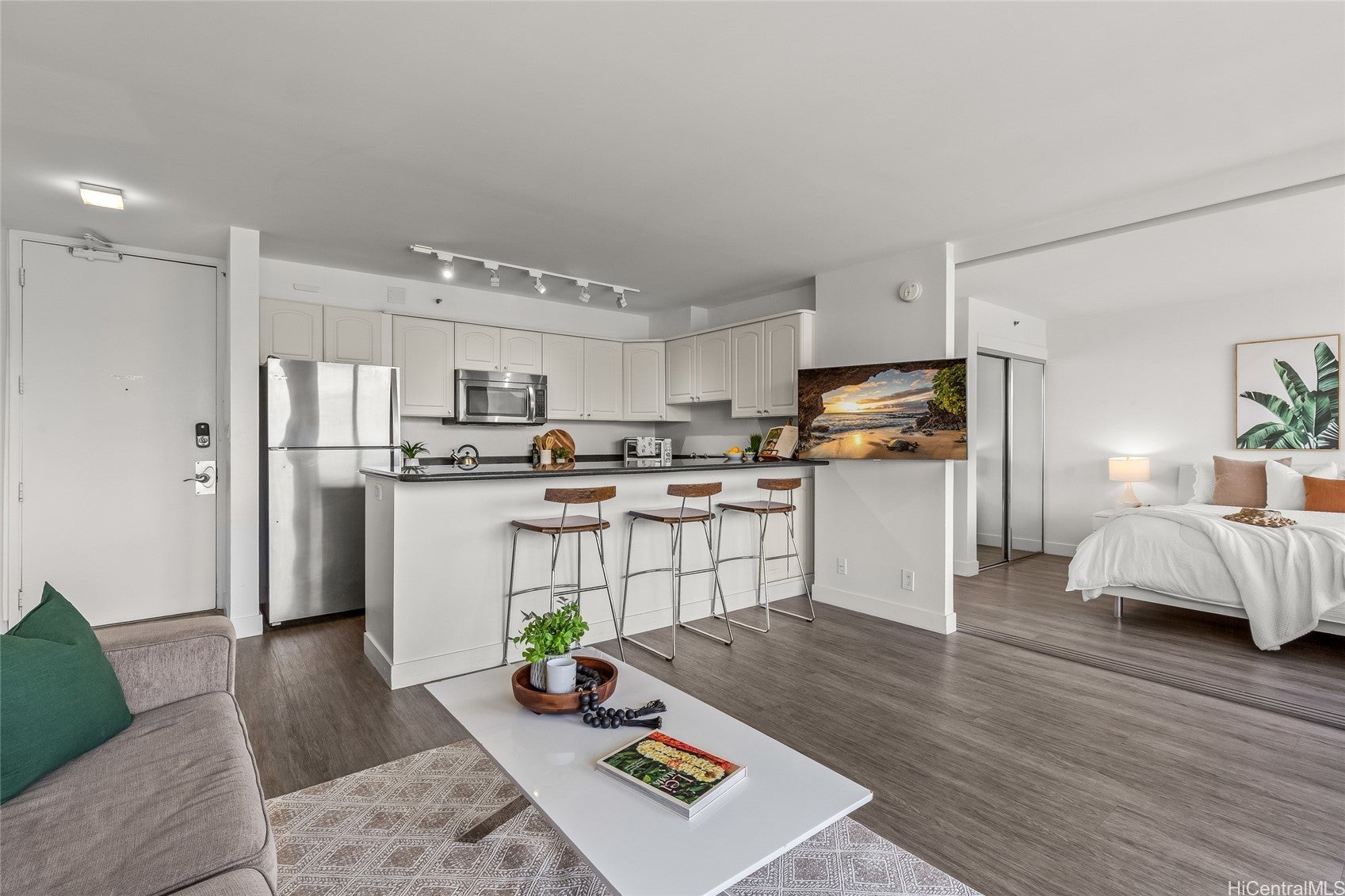 201 Ohua Avenue 3205