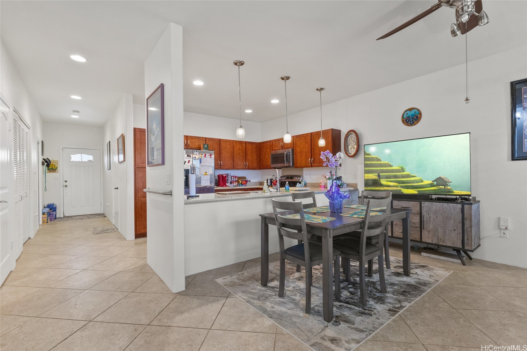 1166 Kukulu Street 706