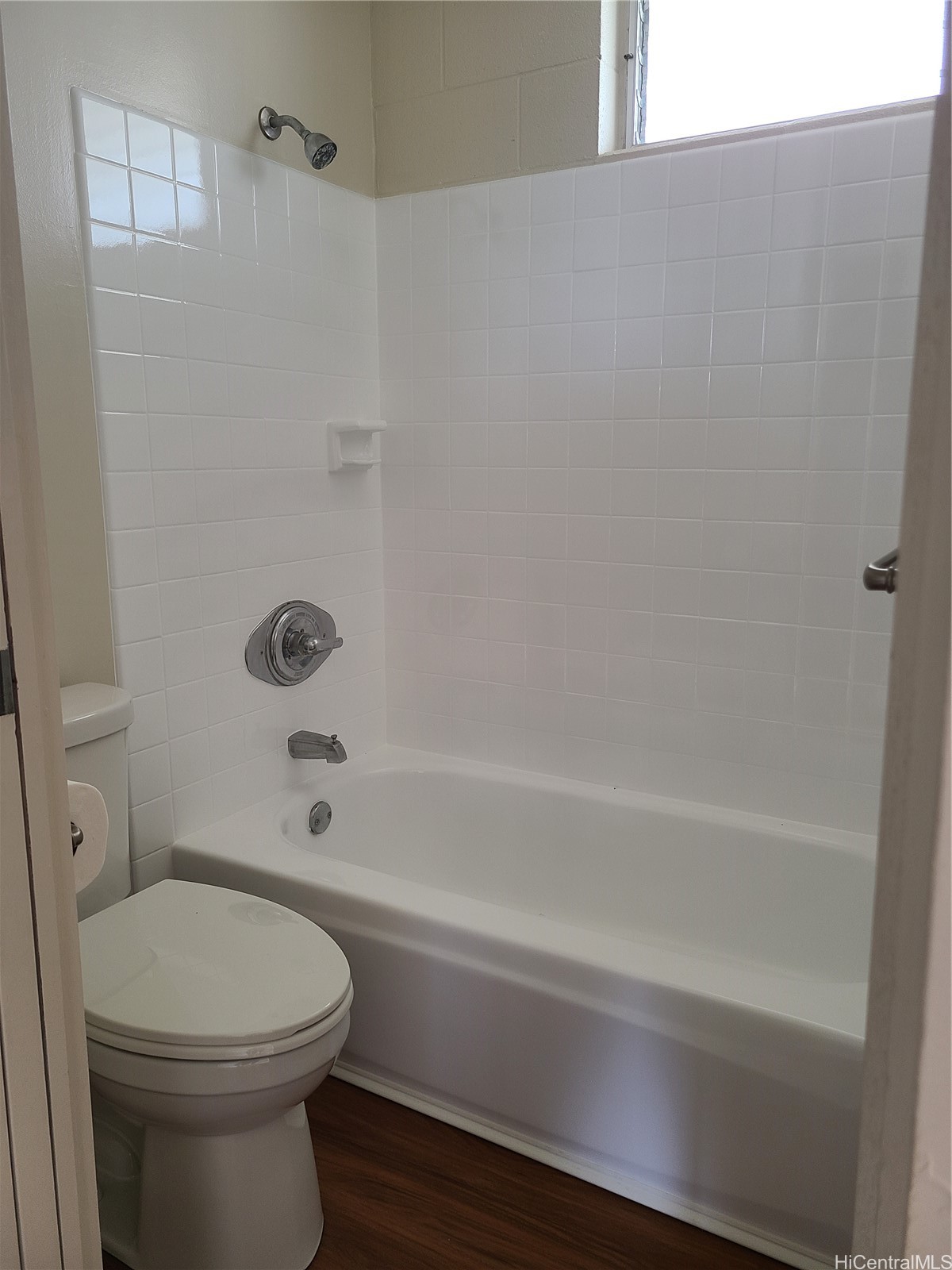 1555 Pohaku Residential Lease