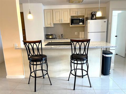 Photo of 1778 Ala Moana Boulevard #2718, Honolulu, HI 96815 (MLS # 202608721)