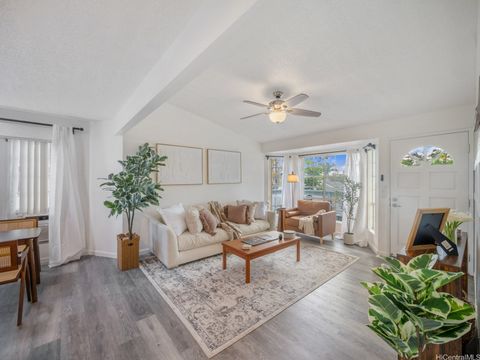 Photo of 594 Mananai Place #21T, Honolulu, HI 96818 (MLS # 202526170)