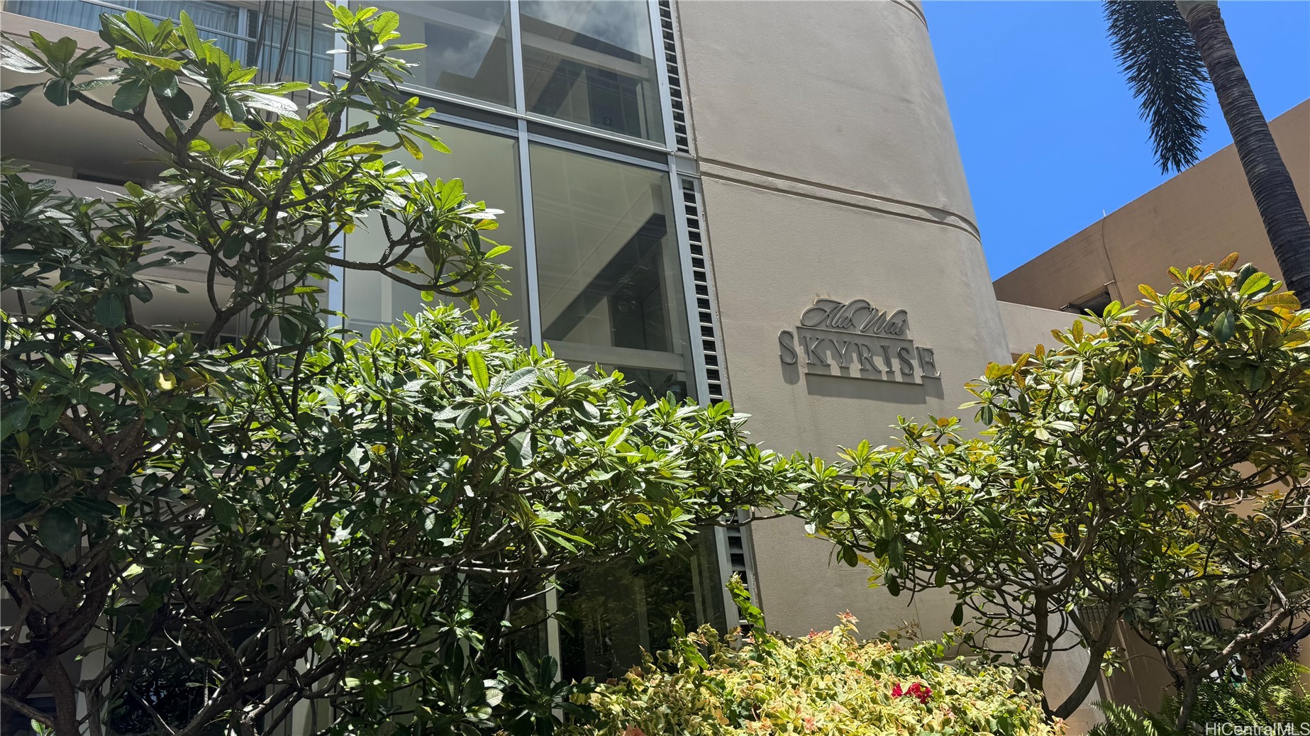 Ala Wai Plaza Skyrise Condominium