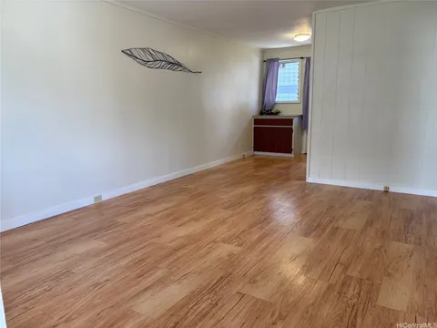MLS: 202511828
