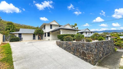 Photo of 970 Apokula Place, Kailua, HI 96734 (MLS # 202610133)