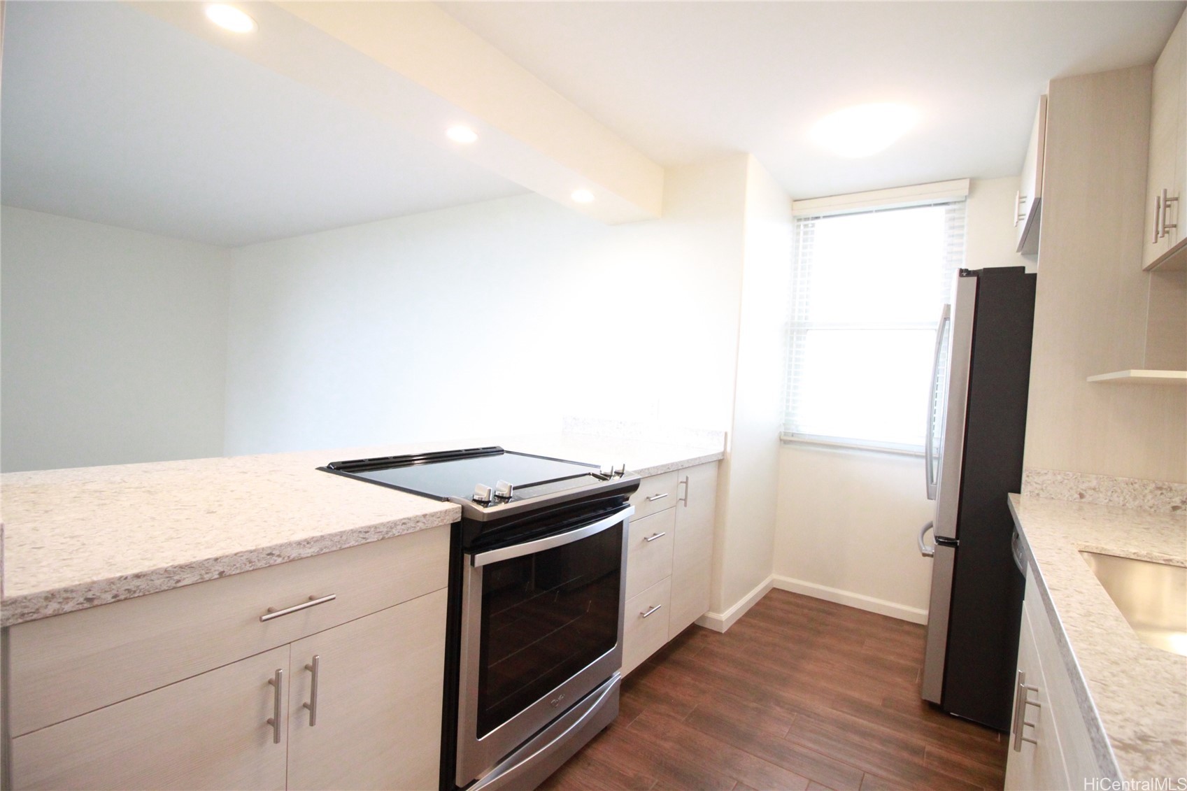 2600 Pualani Way 905