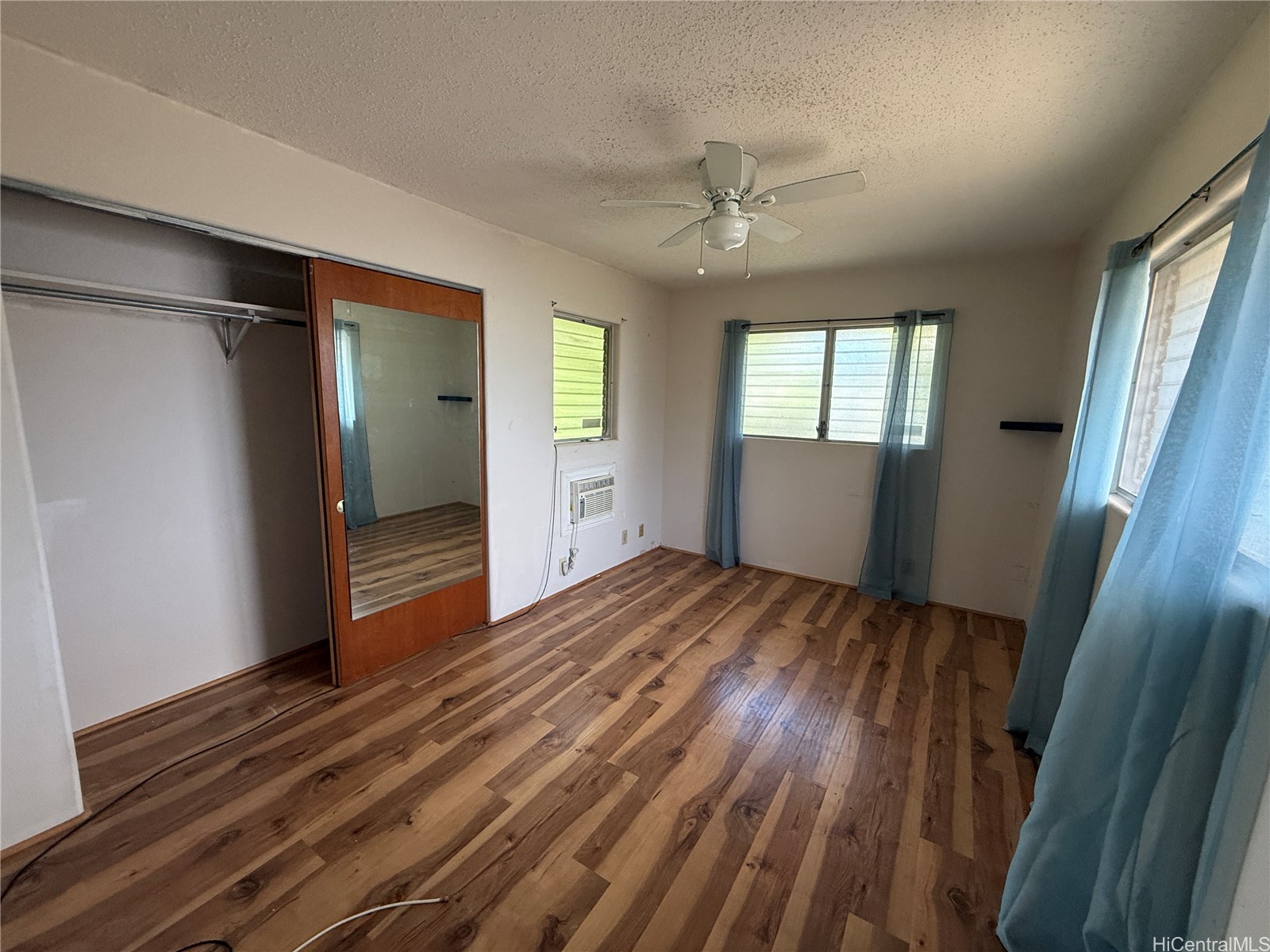99-877 Lalawai Drive