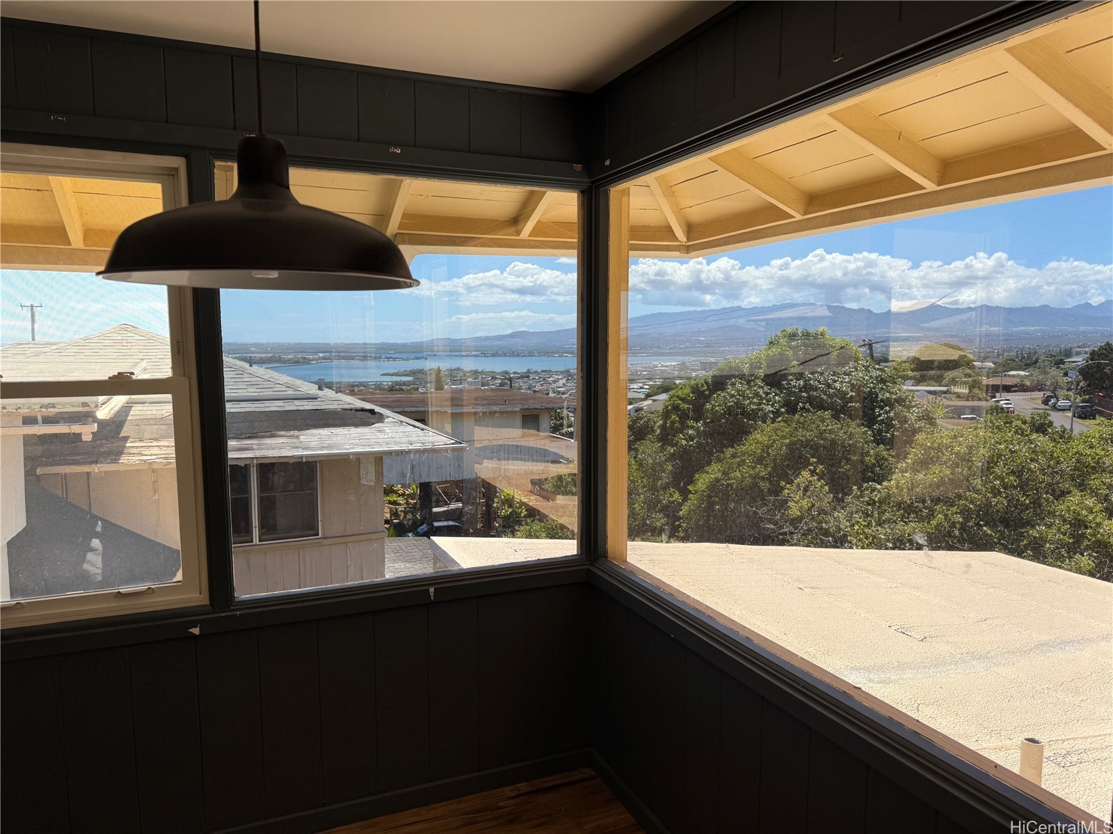 99-877 Lalawai Drive