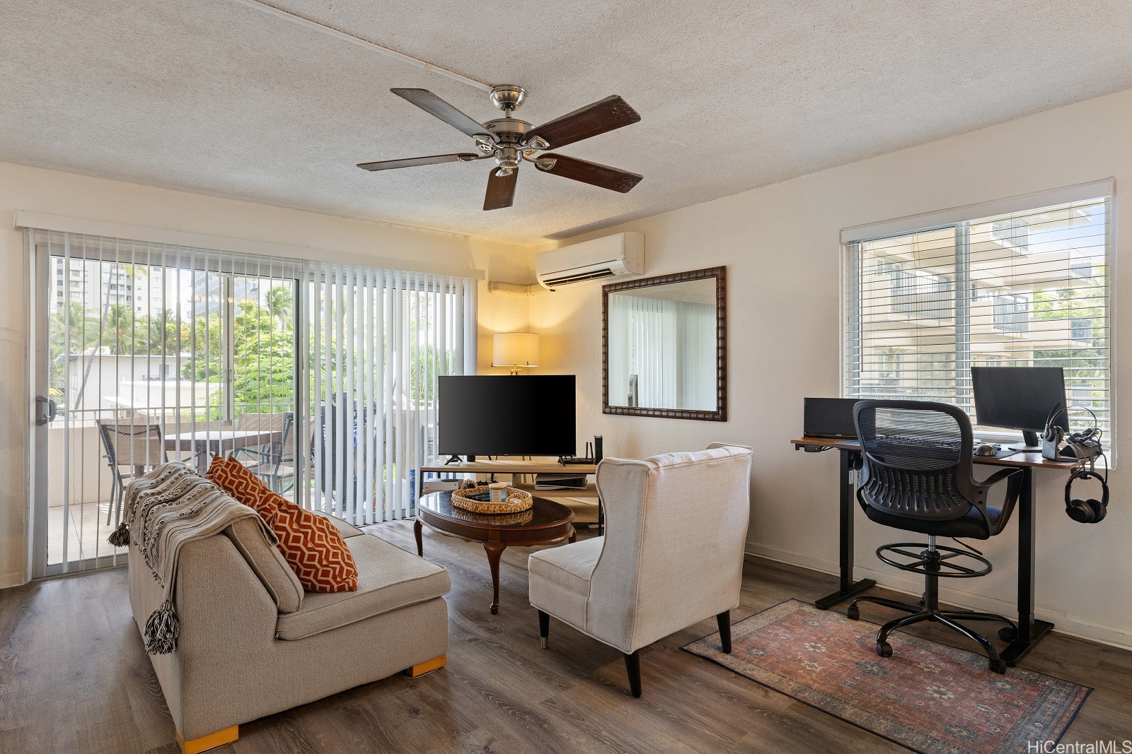 411 Kaiolu Street 302