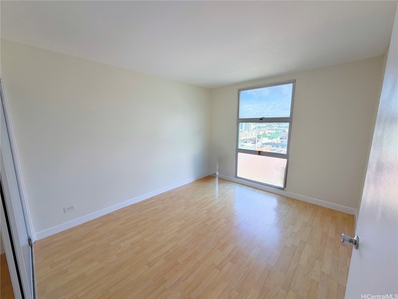 1425 Liliha Street 8G