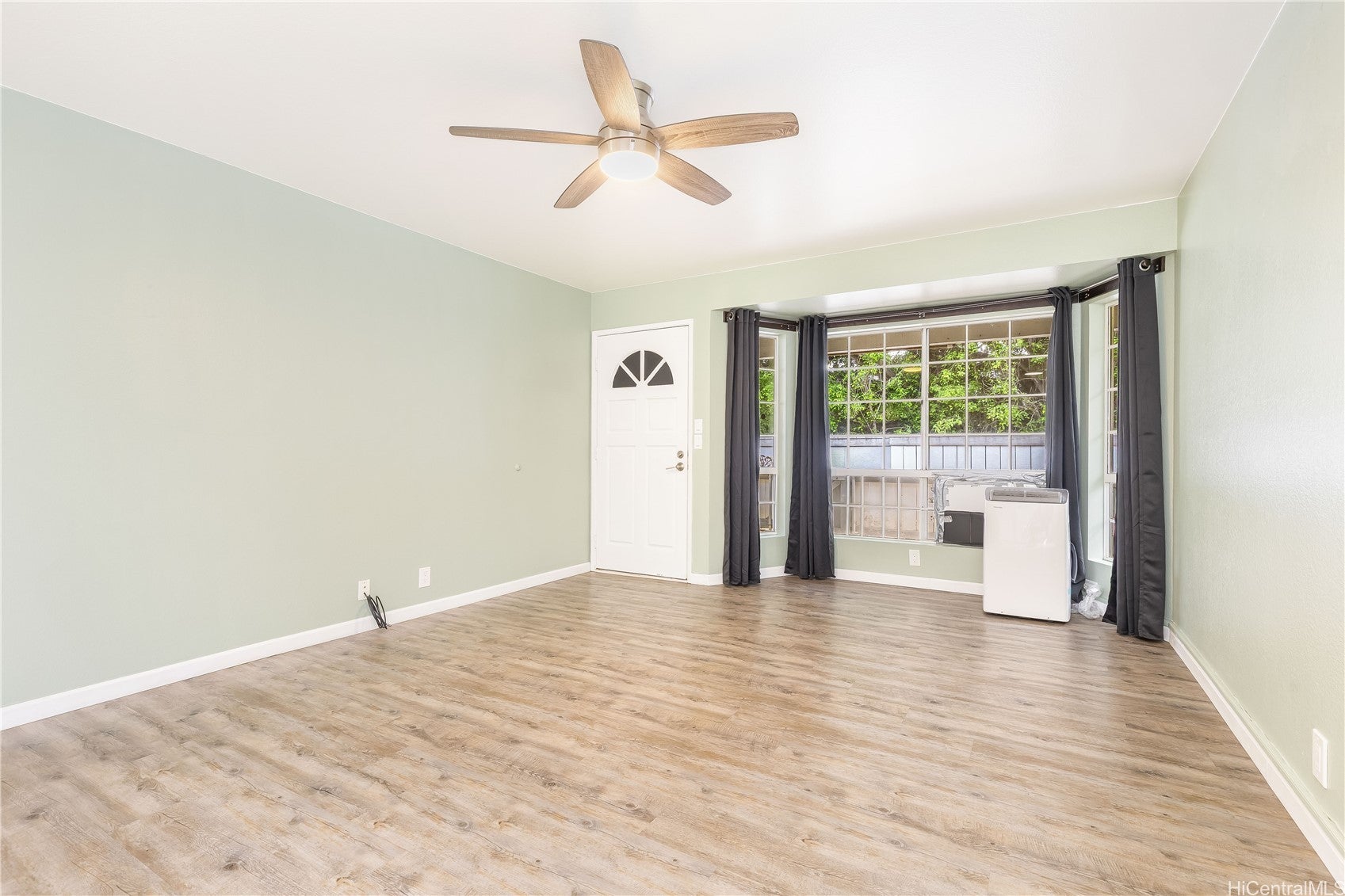 565 Mananai Place 27E