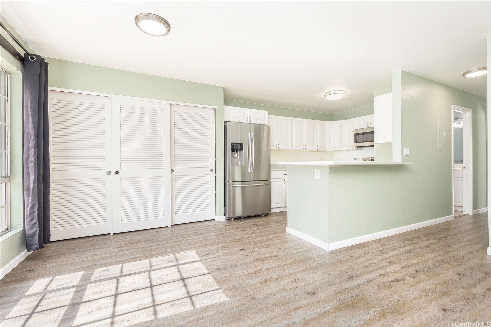 565 Mananai Place 27E