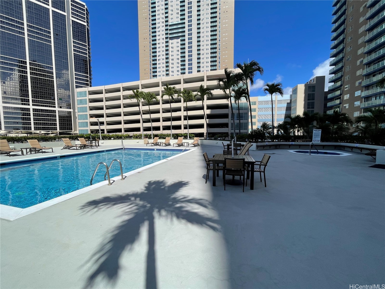 Royal Capitol Plaza Residential Lease
