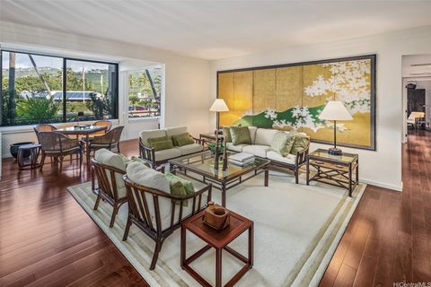 Photo of 4999 Kahala Avenue #101, Honolulu, HI 96816 (MLS # 202601168)