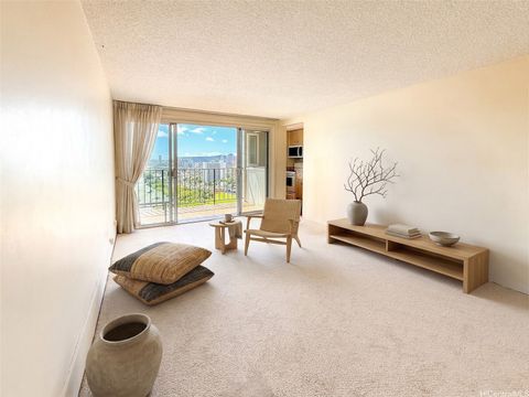1541 Dominis Street PH1 Honolulu HI 96822
