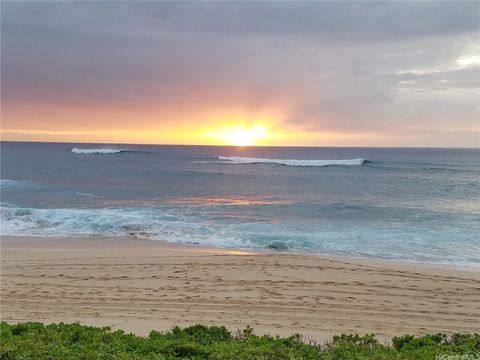 Photo of 84-485 FARRINGTON Highway, Waianae, HI 96792 (MLS # 202518208)