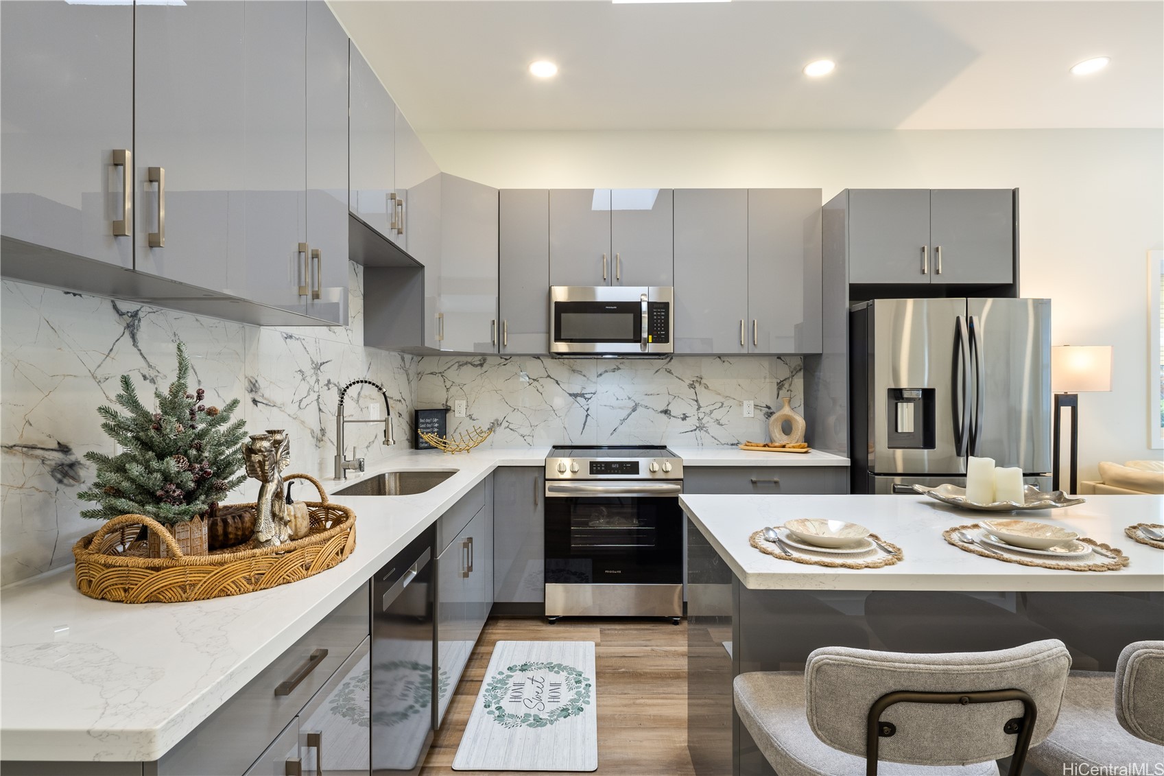 1307 Farrington Street