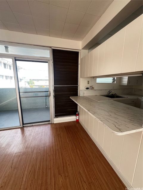 Photo of 927 Wiliwili Street #201, Honolulu, HI 96826 (MLS # 202604759)