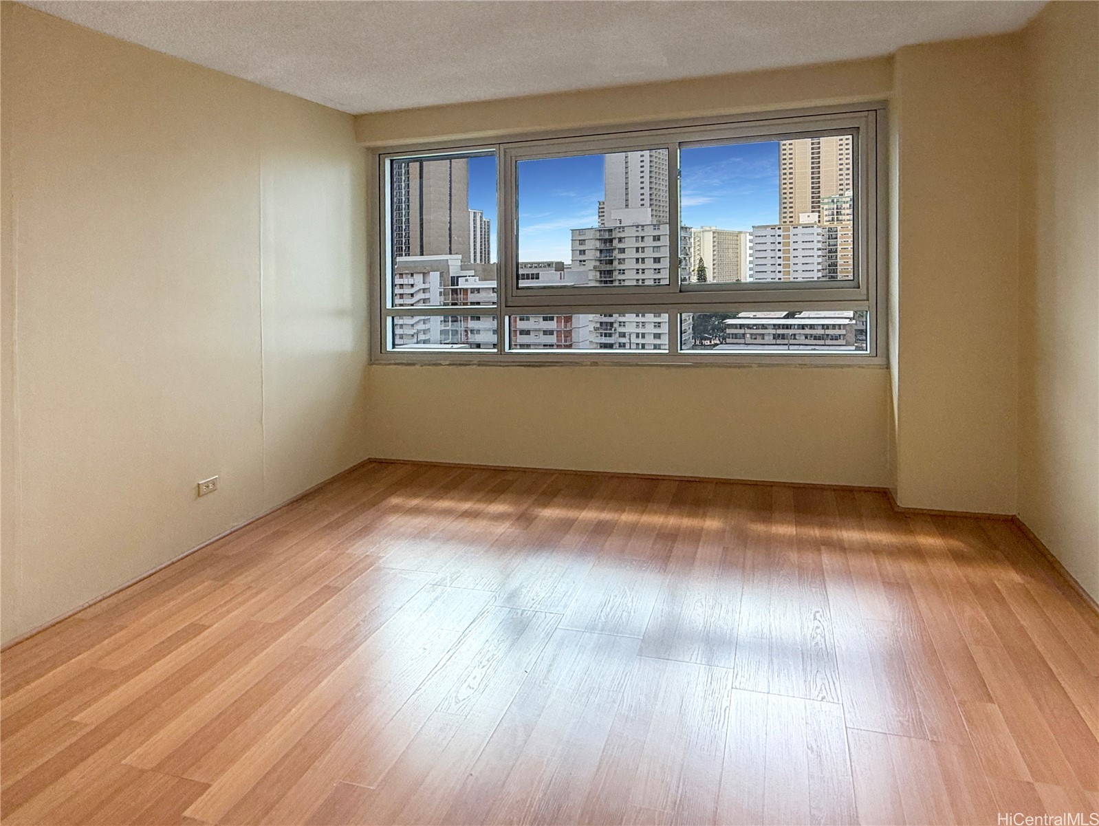 2465 Ala Wai Boulevard 903