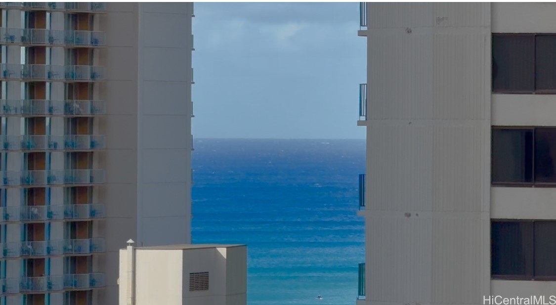 201 Ohua Avenue 1610 (Tower II, Mauka)