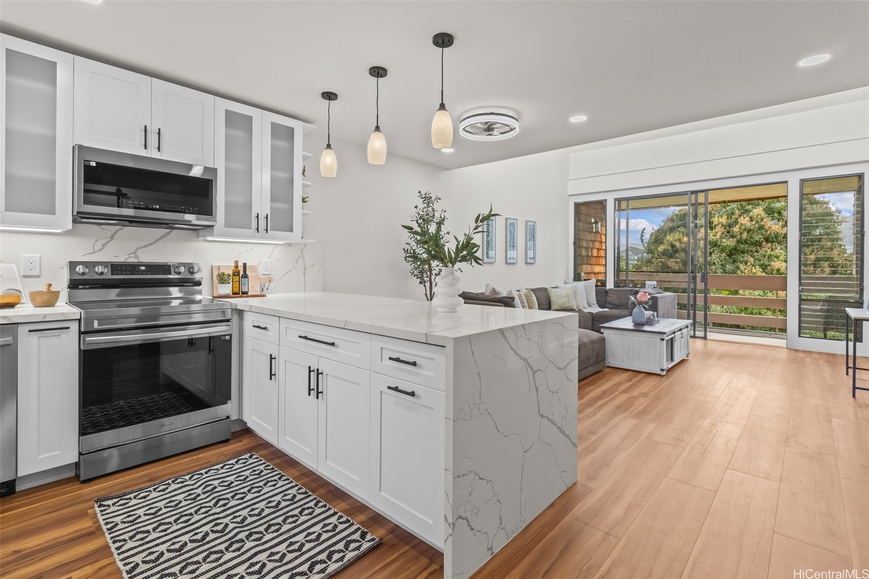 1015 Aoloa Place 442