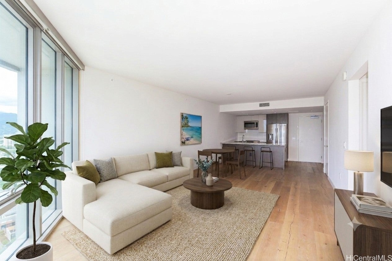 1001 Queen Street 3109