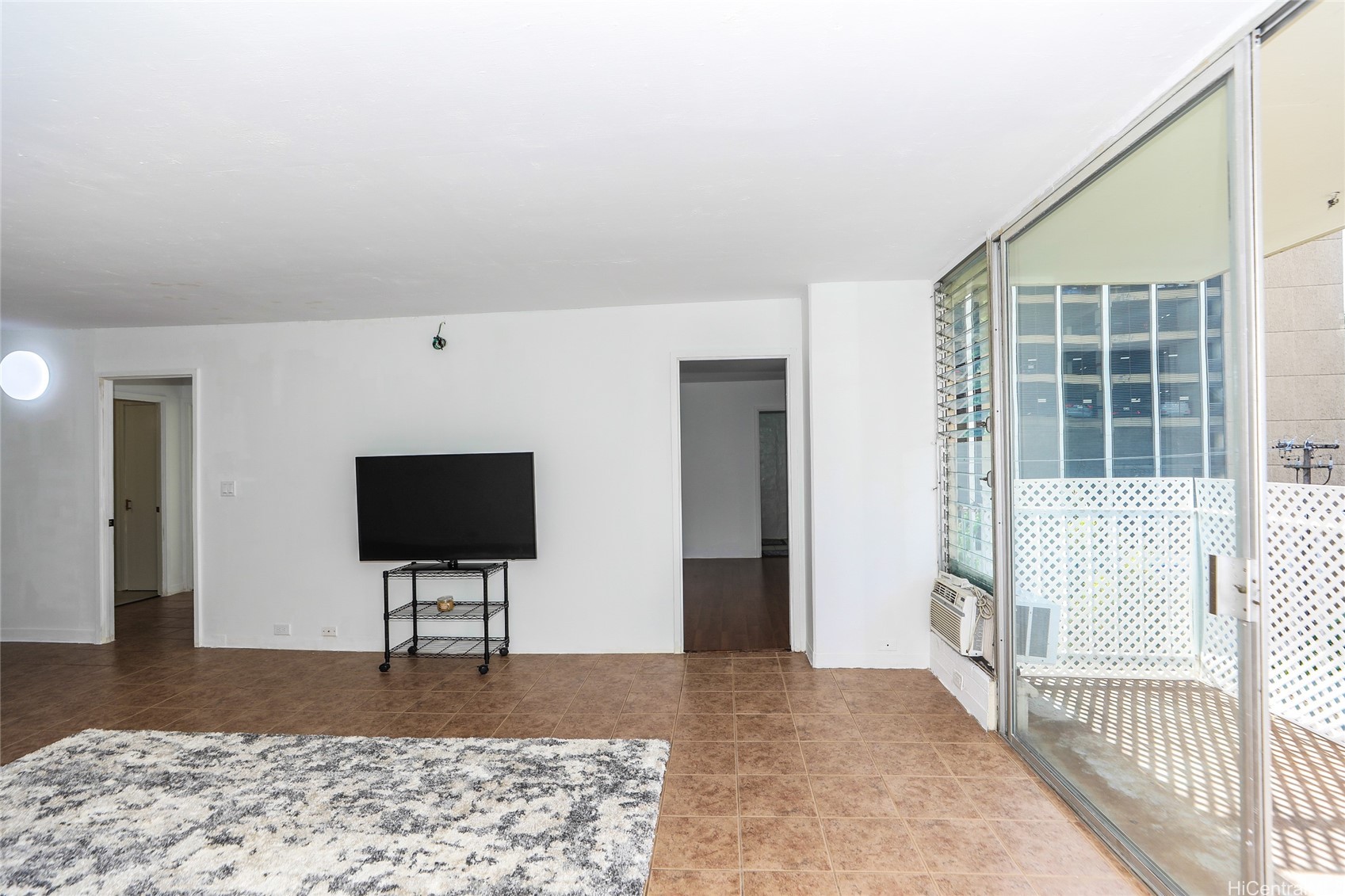 222 Liliuokalani Avenue 501