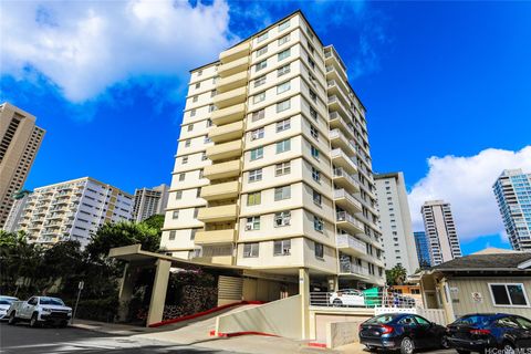 Photo of 222 Liliuokalani Avenue #501, Honolulu, HI 96815 (MLS # 202525935)