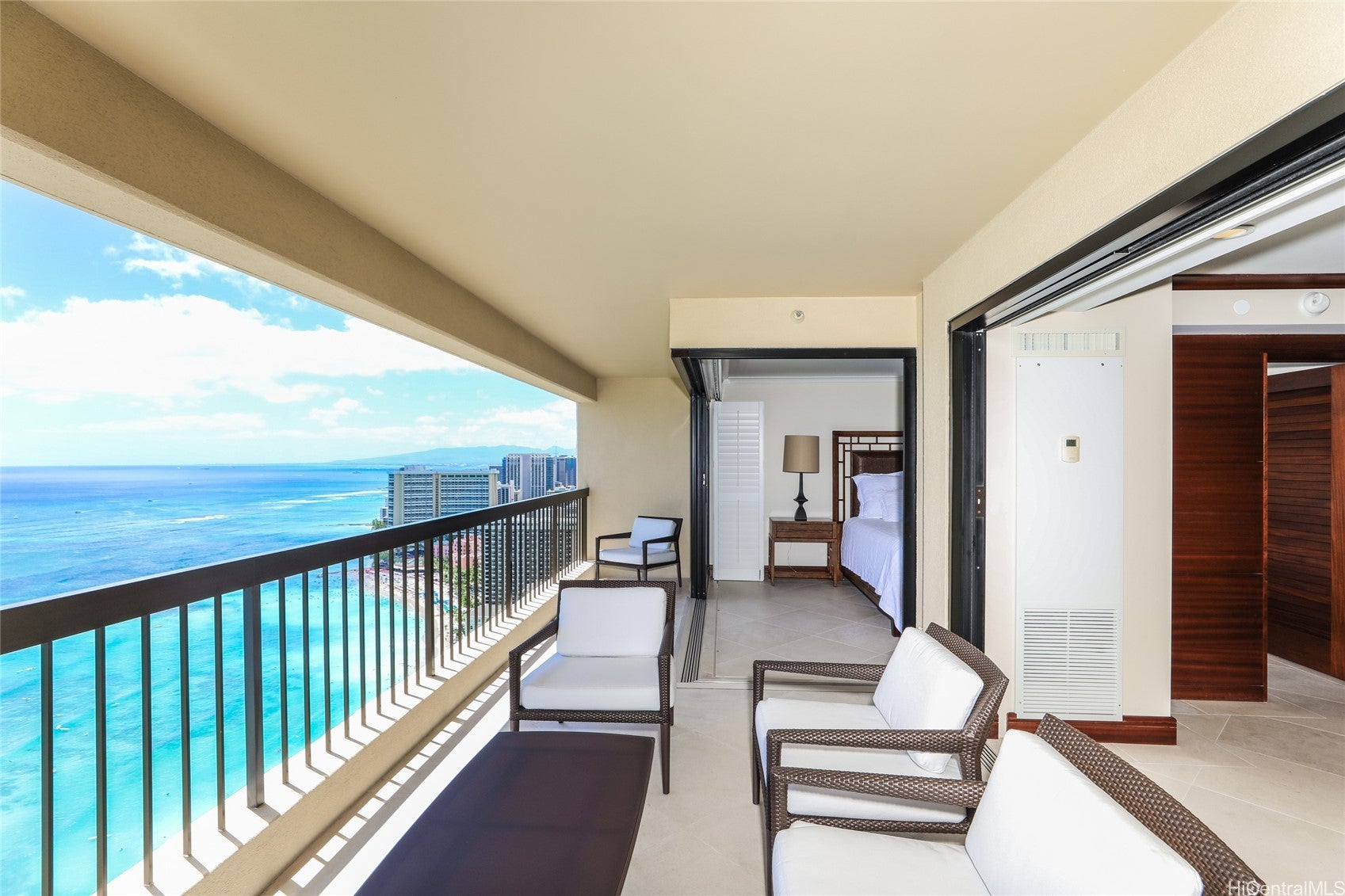 2470 Kalakaua Avenue 3901/3902 PH