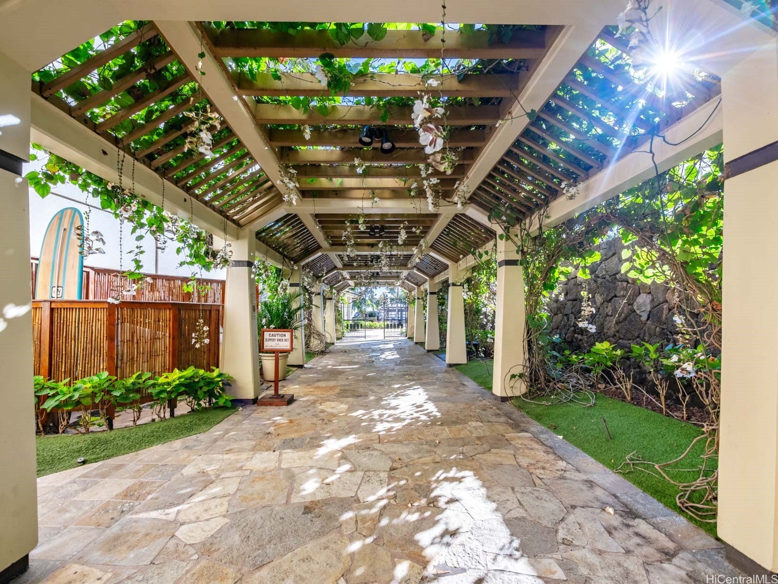 2470 Kalakaua Avenue 3901/3902 PH