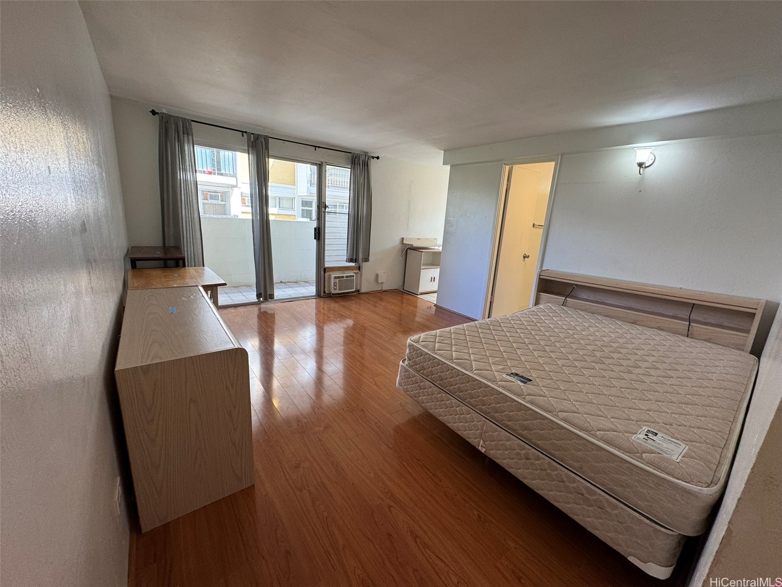 2463 Kuhio Avenue 503