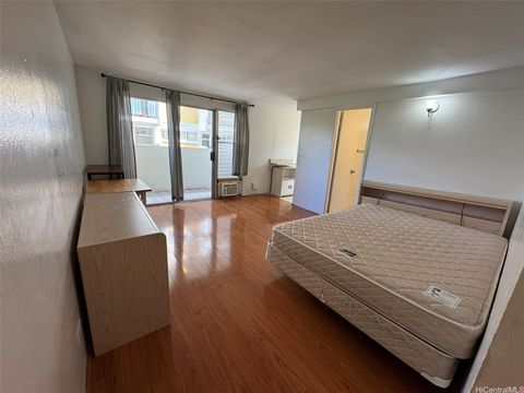 2463 Kuhio Avenue 503 Honolulu HI 96815